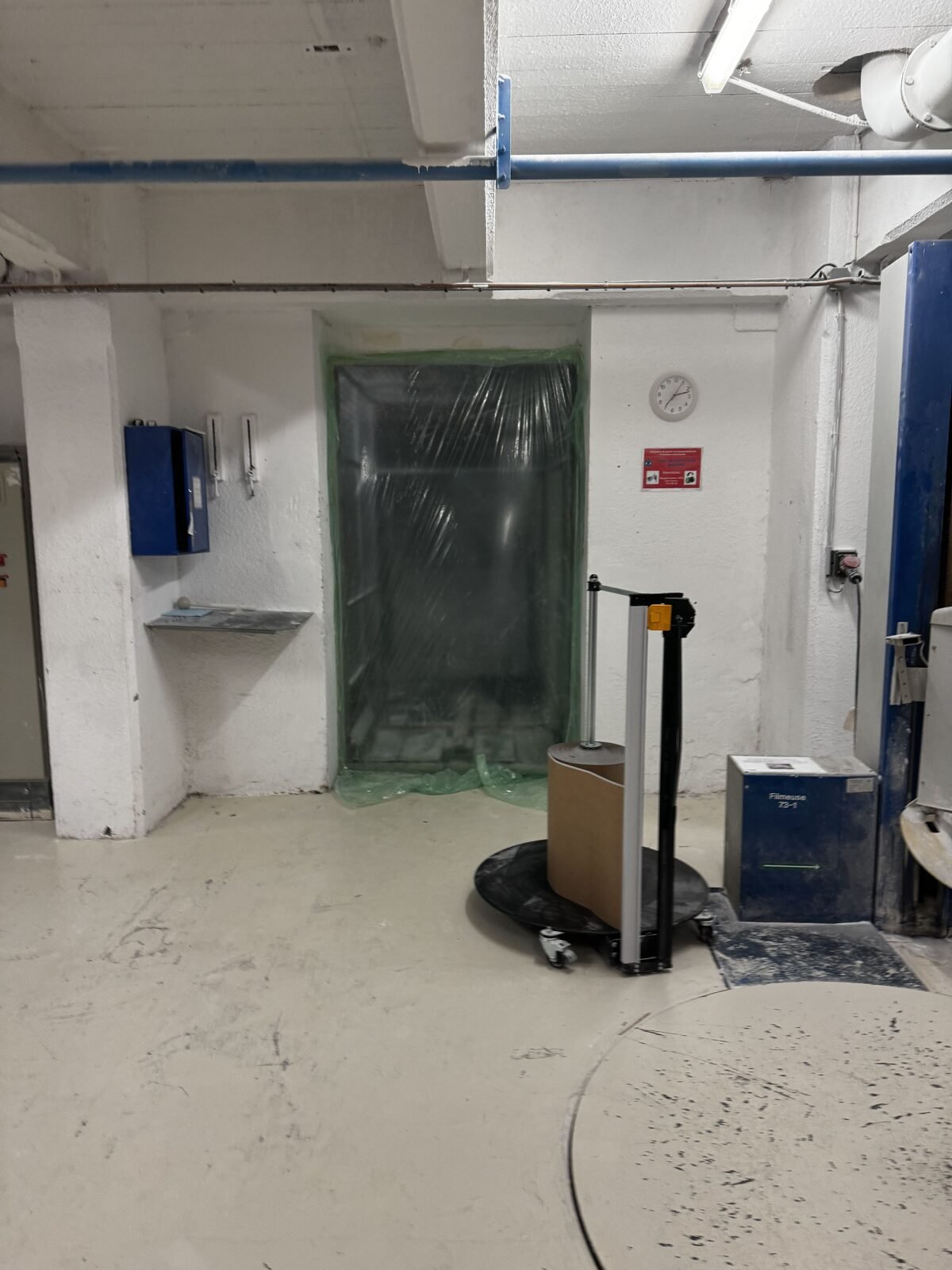 Sas de décontamination utilisé après une intervention de fumigation